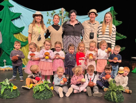 Průzkumníci v lese